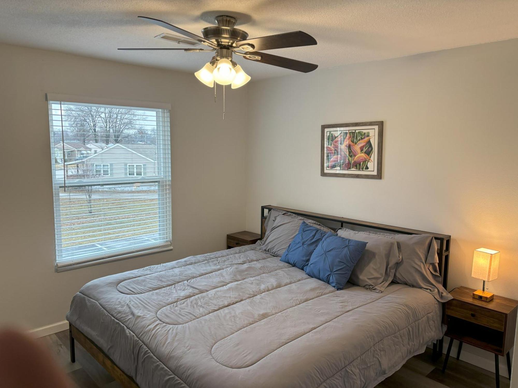 Peaceful Park 2 Bedroom Remodeled Family Suite Granite City Екстериор снимка
